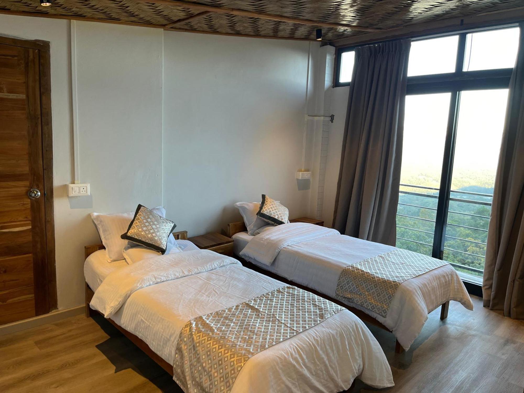 Hotel Cave Hill By Ferns Āīzawl Exteriér fotografie